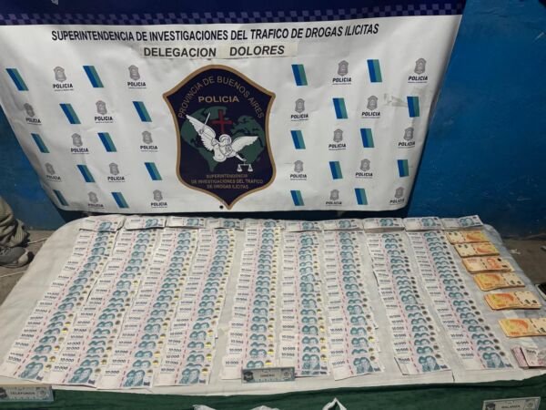 Operativo antidroga en San Bernardo | Secuestraron cocaína, marihuana y más de $10 millones 2 WhatsApp Image 2025 06 27 at 09.21.48