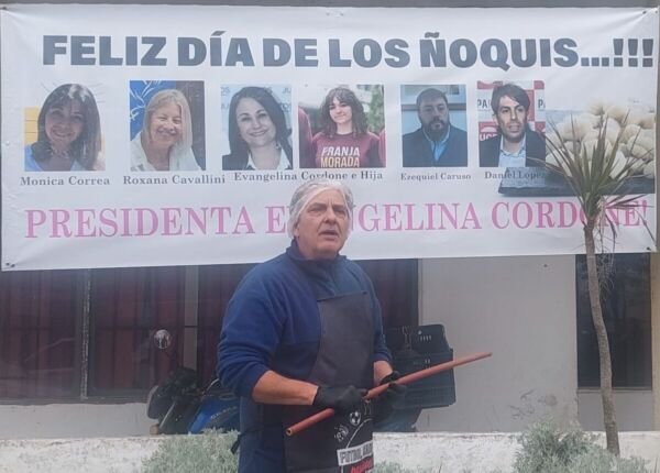 Santana cocinó ñoquis políticos en el HCD de La Costa 2 image 2