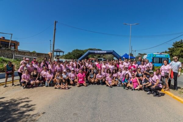 San Clemente fue sede de la primera correcaminata por la concientización del cáncer de mama 2 image 3 2