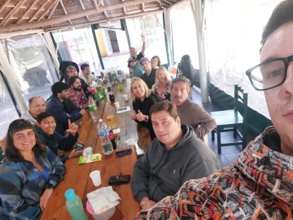 Reunión libertaria en La Costa: rosca fina, memoria fresca y ojos en el 2027 2 WhatsApp Image 2025 11 17 at 11.46.58