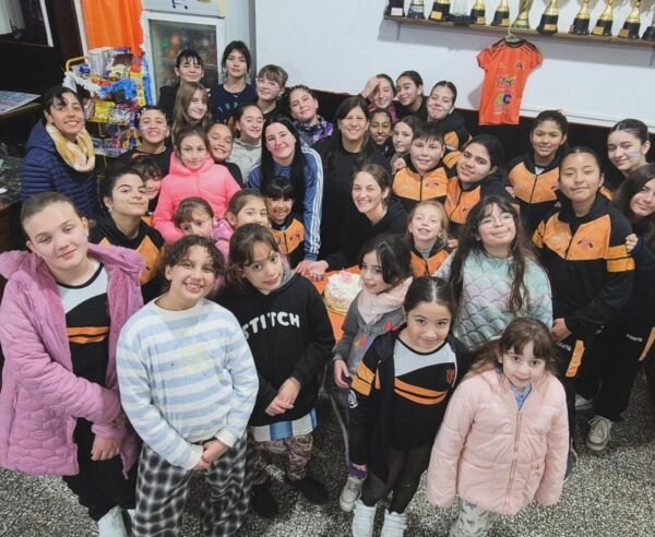 Quince años sobre ruedas: la Escuela de Patín del Club Mar del Tuyú celebra una historia de sueños, esfuerzo y familia 2 Mariela Gorosito