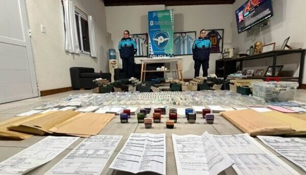policial Pinamar 1